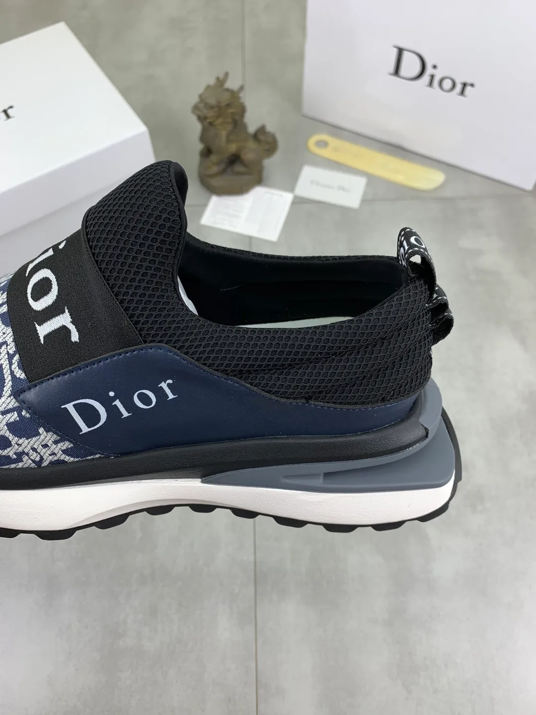 Men's Men's Shoes💰P440💰[New Style]🆘[Dior] 2025 Dior Original Lace-up Low-top Men's Shoes Classic casual shoes 🔥This model is the official classic model, with high quality and made by famous original designers. It is made of high-quality cowhide with original materials➕Comfortable and breathable mesh lining➕Pigskin insole. The perfect last shape and generous and fashionable design have attracted many consumers. Suitable for drivers to drive🚗. What you want is the highest quality in the market. Color: 3️⃣Color code number: 38--44 (45 customized)
